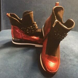 Red and Black Women's Sneakers